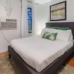 Cozy Studio In Times Square And Nearby Restaurants