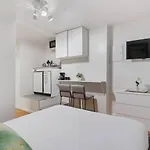 Cozy Studio In Times Square And Nearby Restaurants
